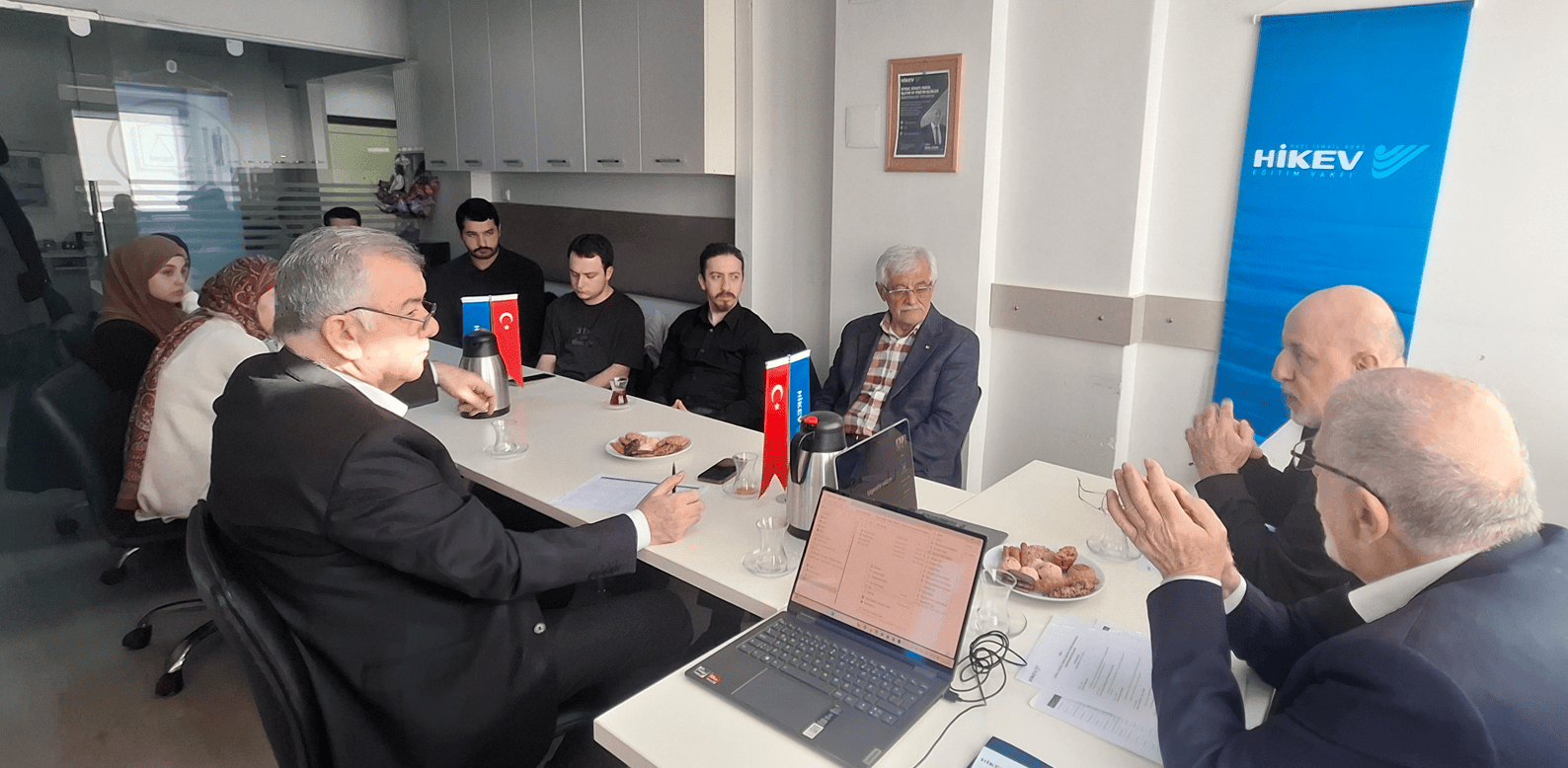 Ünsal Sözbir’in Katılımıyla Bursiyerlerimize Yönelik Kariyer Gelişimi ve Mentörlük Buluşması Gerçekleştirildi